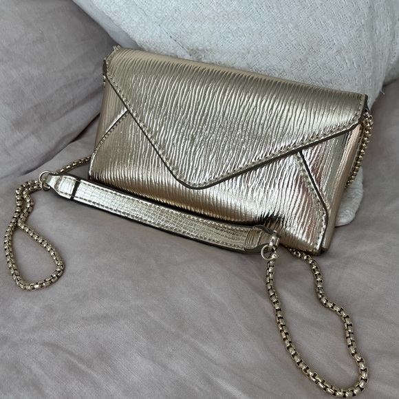 Zara Gold snap close purse - Picture 4 of 7